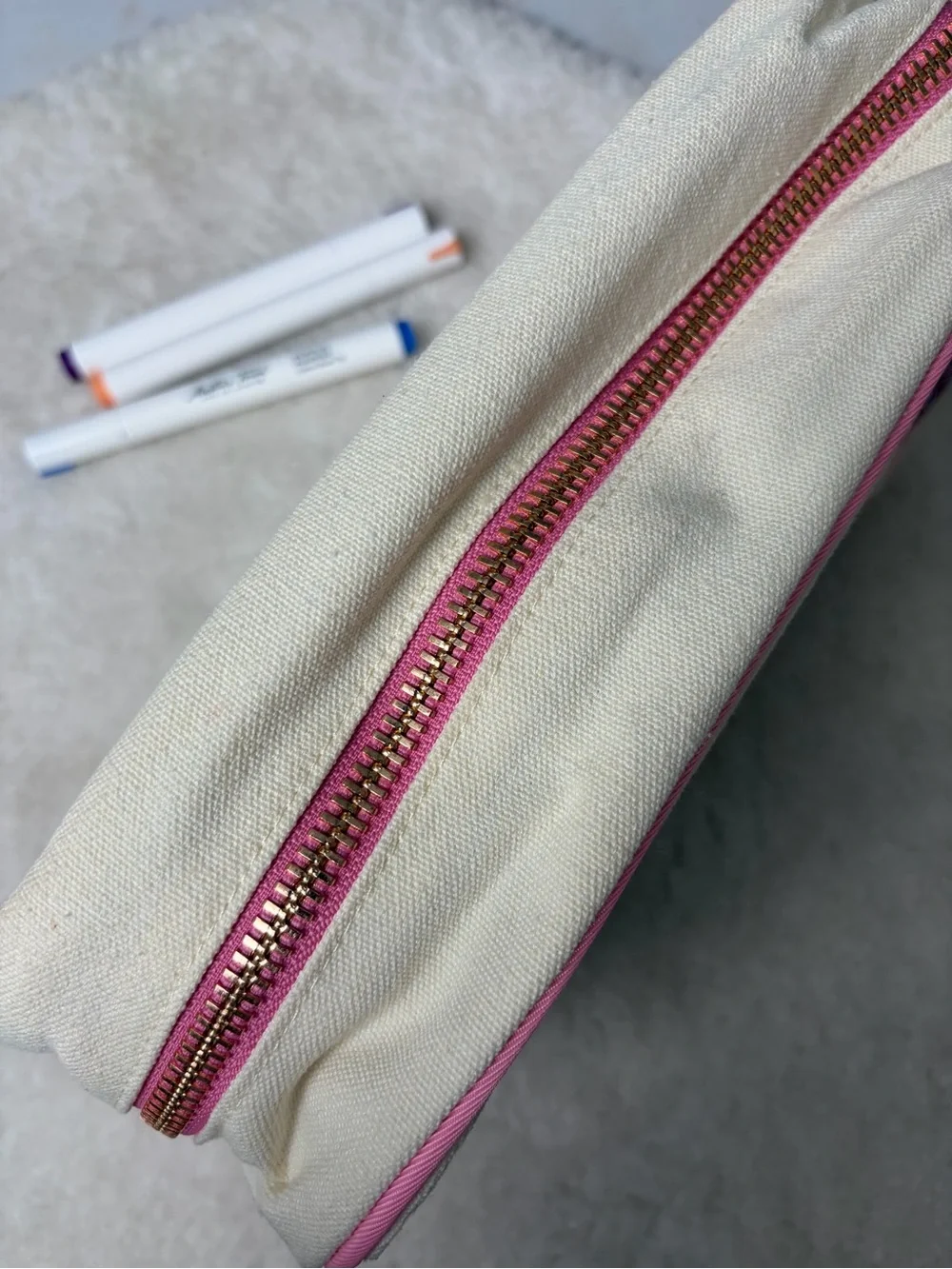 Original drawing art pouch